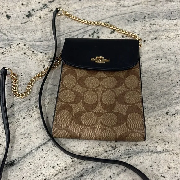 Coach Signature khaki and black Crossbody - Picture 3 of 6